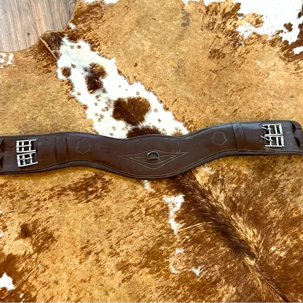 Prestige Anatomical Leather Padded Girth! EUC